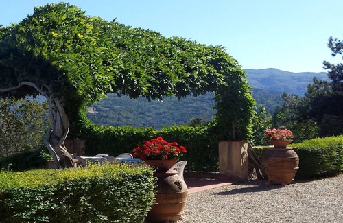 Vicchio Villa | Stunning private villa for 14 guests with private pool, WIFI, TV, terrace and panoramic view