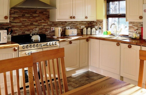 Uig House | Stunning private villa for 6 people with WIFI and TV