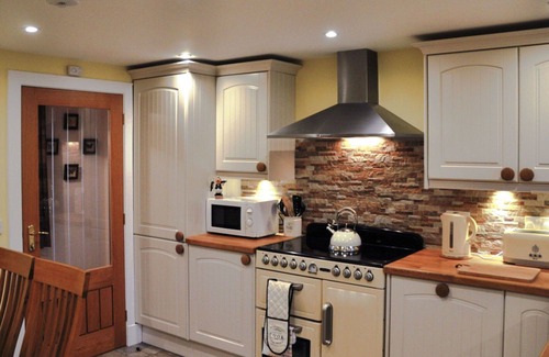 Uig House | Stunning private villa for 6 people with WIFI and TV