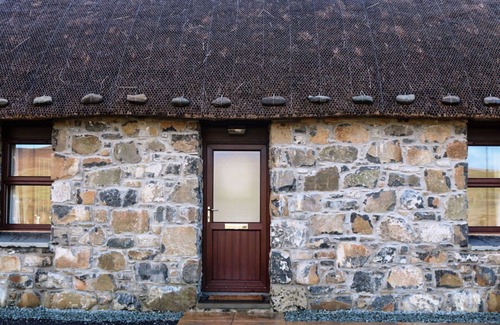 Uig House | Stunning private villa for 6 people with WIFI and TV