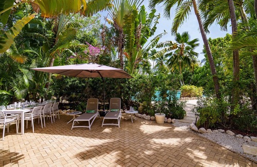 Gibbs Bay House | Stunning Private Tropical Retreat with Resort Pool - Claridges 1