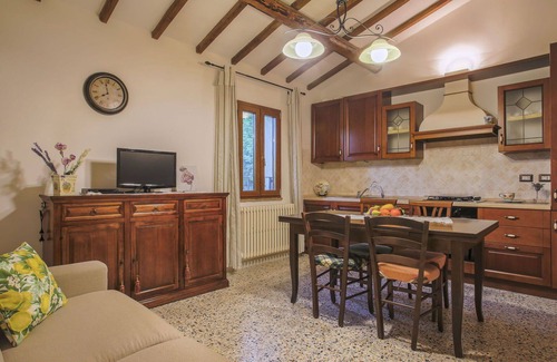 San Miniato House | Stunning private villa for 9 guests with WIFI, private pool, TV and patio