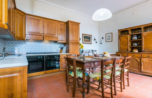 San Miniato House | Stunning private villa for 13 guests with WIFI, private pool, TV, patio and pets allowed