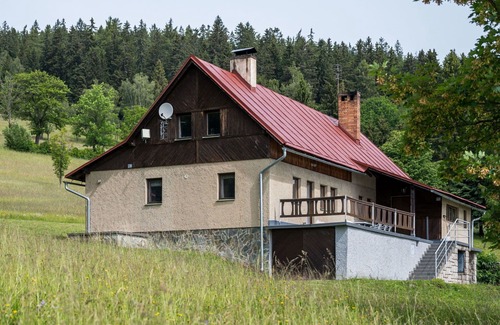 Vitkovice House | Stunning private villa for 12 people with WIFI, TV, terrace, pets allowed and panoramic view