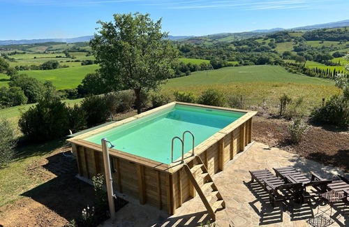 Cinigiano House | Stunning private villa with A/C, WIFI, private pool, TV, patio, pets allowed and panoramic view