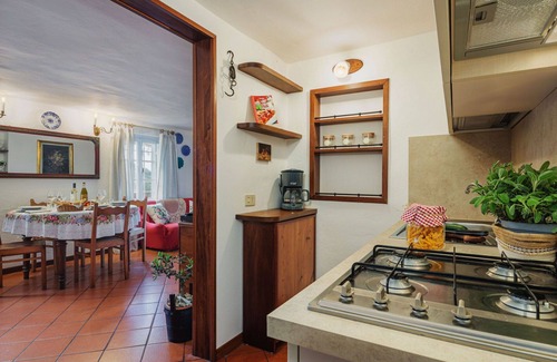 Camaiore House | Stunning private villa for 4 guests with WIFI, TV, terrace, pets allowed and panoramic view