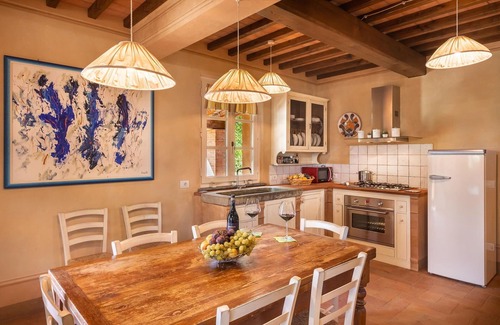 Castelvecchio Villa | Stunning private villa with WIFI, A/C, private pool, TV, veranda and parking, close to Lucca
