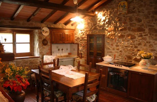 Sinalunga Villa | Stunning private villa for 4 people with A/C, private pool, WIFI and TV