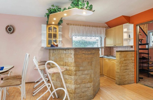 Tatobity House | Stunning private villa for 6 guests with private pool, WIFI, TV and pets allowed