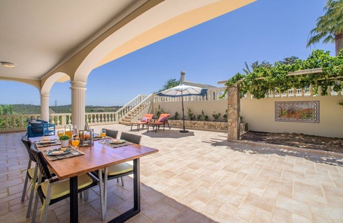 Sargacal House | Stunning private villa for 4 guests with pool, WIFI, A/C, TV and terrace