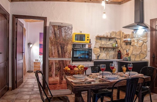 Iznajar House | Stunning private villa for 4 people with A/C, private pool, hot tub, WIFI