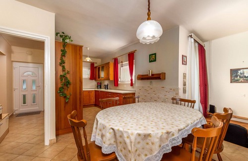 Fonyod House | Stunning private villa with WIFI, private pool, TV, terrace, pets allowed, panoramic view, parking