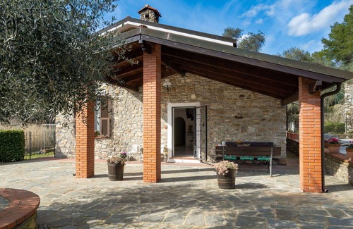 Andora House | Stunning private villa for 5 guests with A/C, WIFI, TV and terrace