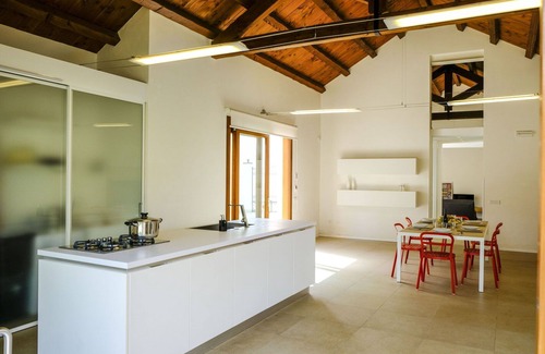 Marsala Villa | Stunning private villa for 9 people with private pool, A/C, WIFI, TV and parking