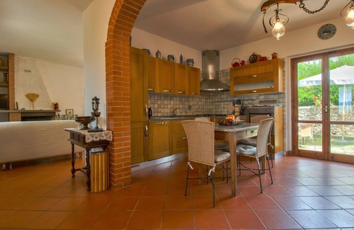 Scopeti House | Stunning private villa for 6 people with pool, WIFI, TV, terrace and pets allowed