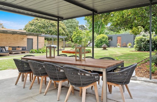 Mitcham House | Stunning reimagined mid century home