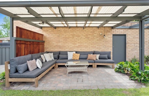 Mitcham House | Stunning reimagined mid century home