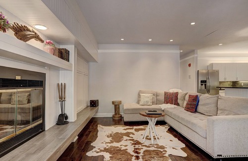 Mountain House Condo | Stunning Ski-In Ski-Out Condo/Private Hot Tub/Recently Updated