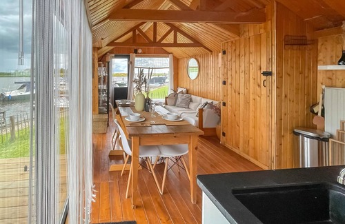 Lauwerzijl House | Stunning (sta)caravan in Lauwerzijl