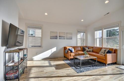Stevenson House | Stunning Stevenson Retreat with Mountain Views!