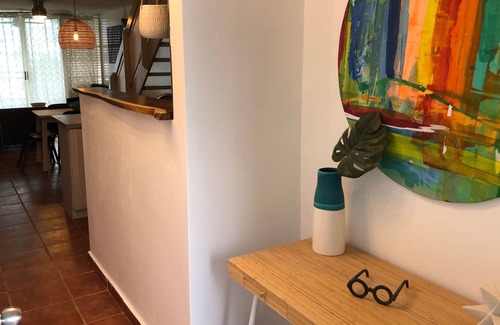 Miradero Condo | Stunning sunsets, beaches ,Seafood delights, WiFi, Full A/C