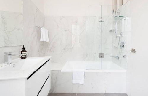 Millers Point Apartment | STUNNING SYDNEY HOME 4
