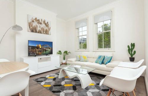 Millers Point Apartment | STUNNING SYDNEY HOME 4