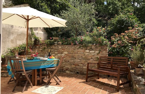 Amandola Villa | Stunning Town Villa, Breathtaking Views, Pretty Garden near Medieval Piazza