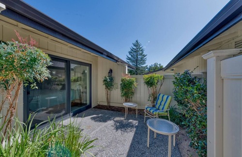 Napa Condo | Stunning View Silverado 2 BD Condo on Golf Course w/Pool