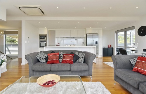 Mount Pleasant House | Stunning Views from Mount Pleasant