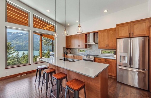 Cle Elum House | Stunning VIEWS-Secluded-Luxury+Spa+GmRm +3rd Nt Free for Limited Time