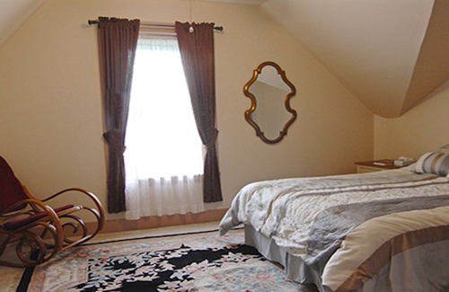 Bisbee House | Stunning Views.Steps to Main Street, Family and Pet-friendly, Free Parking