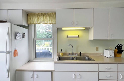 Manset House | STUNNING VIEWS ACROSS SOUTHWEST HARBOR!
