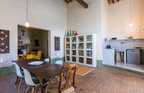 Lorenzana Villa | Stunning villa for 4 guests with A/C, pool, WIFI