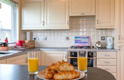 Saint John House | Stunning villa for 6 guests with pool, WIFI, TV and balcony