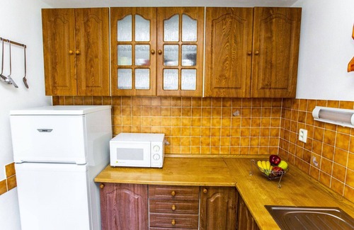 Tatobity House | Stunning villa for 6 guests with WIFI, TV and patio