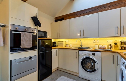 Leek House | Stunning villa for 2 people with WIFI
