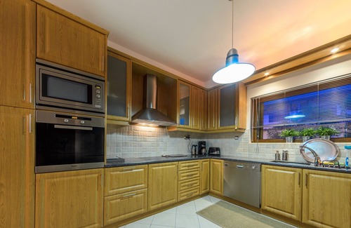 Alikanas Villa | Stunning Villa in a quiet and peaceful area for 5 - 8 people