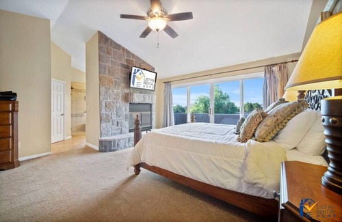 Red Mountain Ranch House | Stunning Villa+Waterslide+Putting Green+Table Tennis+Heated Pool Included w/slide
