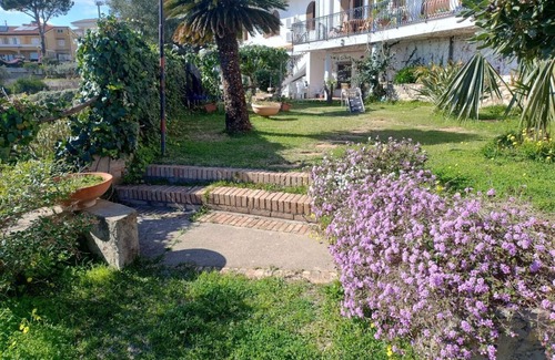Soverato Apartment | Stupendo Appartamento con Giardino, Posto Auto e Vista Sulla Baia di Soverato