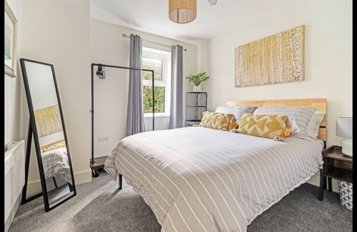 Royal Tunbridge Wells Apartment | Stylish 1-Bed Apartment in Tunbridge Wells