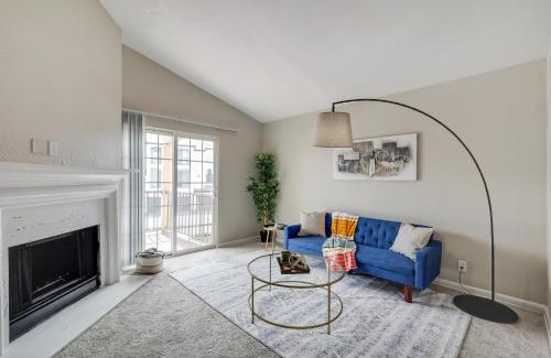 Plano Apartment | Stylish 1BD Apartment with Resort-Style Pool&Gym