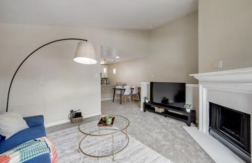 Plano Apartment | Stylish 1BD Apartment with Resort-Style Pool&Gym