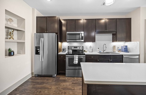 Frisco Apartment | Stylish 1BR Apt in Frisco with Fitness room, Pool & Free parking