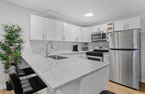Clarksville Apartment | Stylish 1BR Downtown Evonify