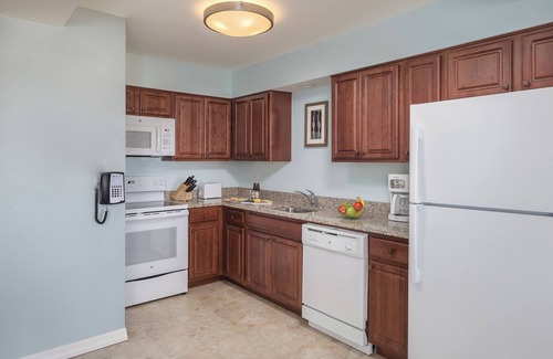 Atlantic City Resort | Stylish 1BR Suite w/Full Kitchen, Resort Pool & Spa - 1 Block to Boardwalk