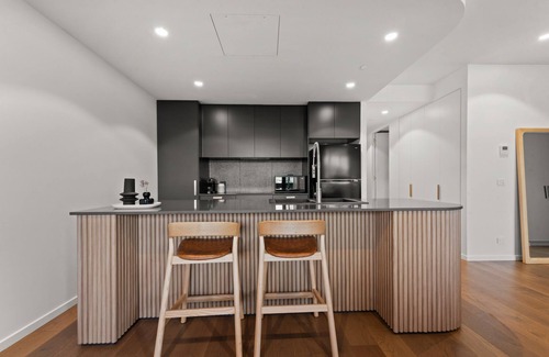 Braddon Apartment | Stylish 2-Bed in Braddon with Alfresco Dining