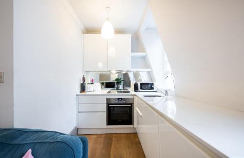Fitzrovia Apartment | Stylish 2 Bedroom Flat in Fitzrovia