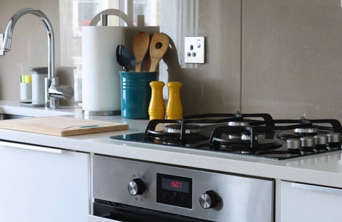 Redcliffe Apartment | Stylish 2BR Chelsea Penthouse w/Private Rooftop