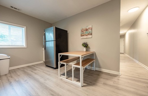 Near Eastside House | Stylish 2BR Cottage | Free Parking | Near Mass Ave